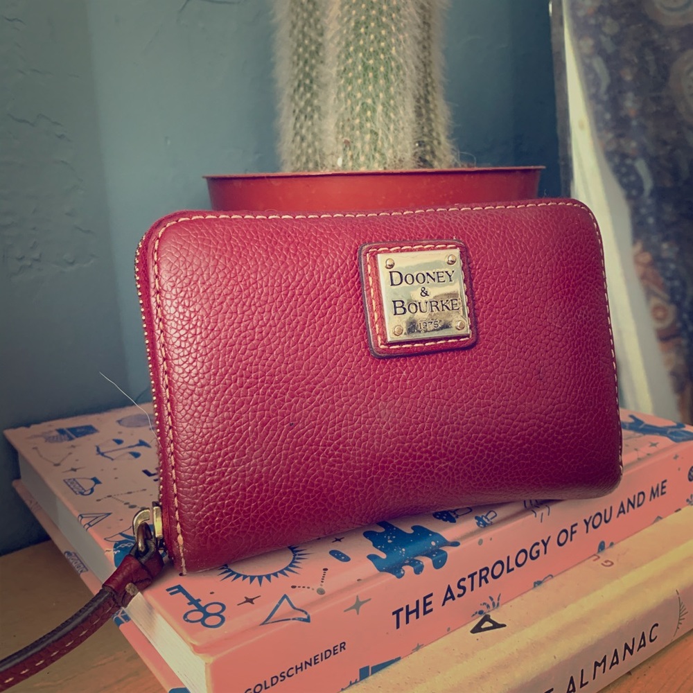 Authentic dooney &bourke pebble leather wallet